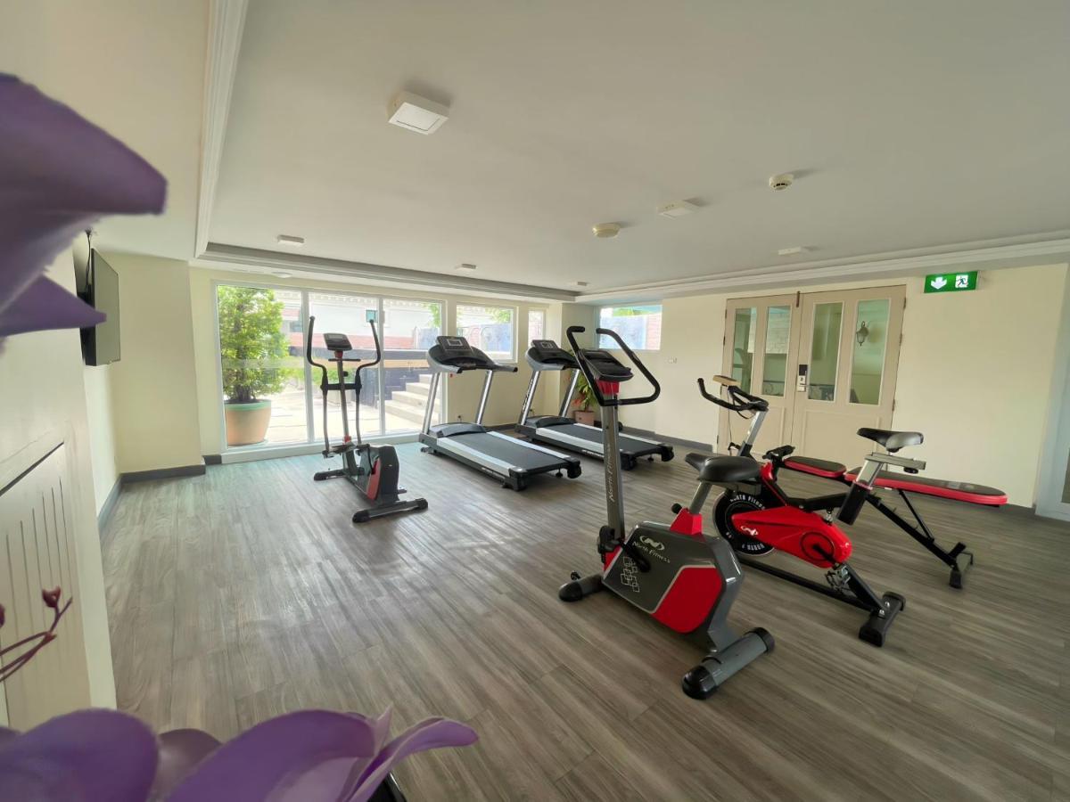 Aspira Hana Executive Apartment Thonglor Bangkok Buitenkant foto