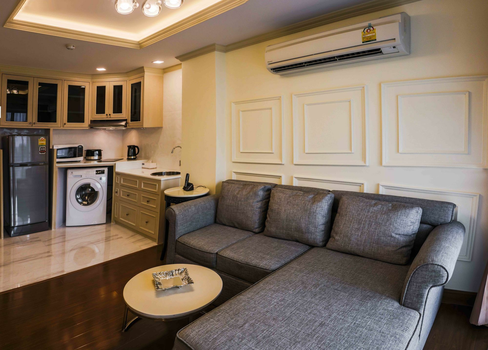 Aspira Hana Executive Apartment Thonglor Bangkok Buitenkant foto