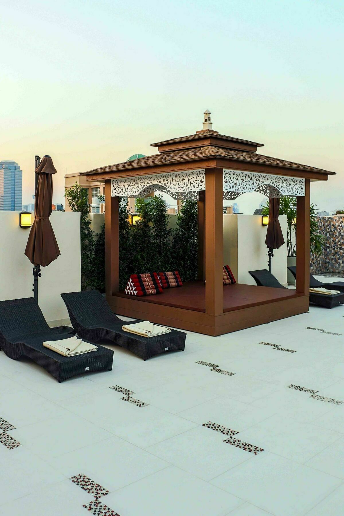 Aspira Hana Executive Apartment Thonglor Bangkok Buitenkant foto