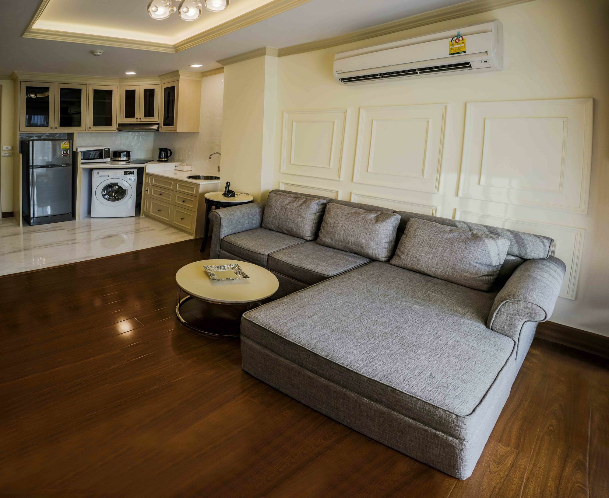 Aspira Hana Executive Apartment Thonglor Bangkok Buitenkant foto