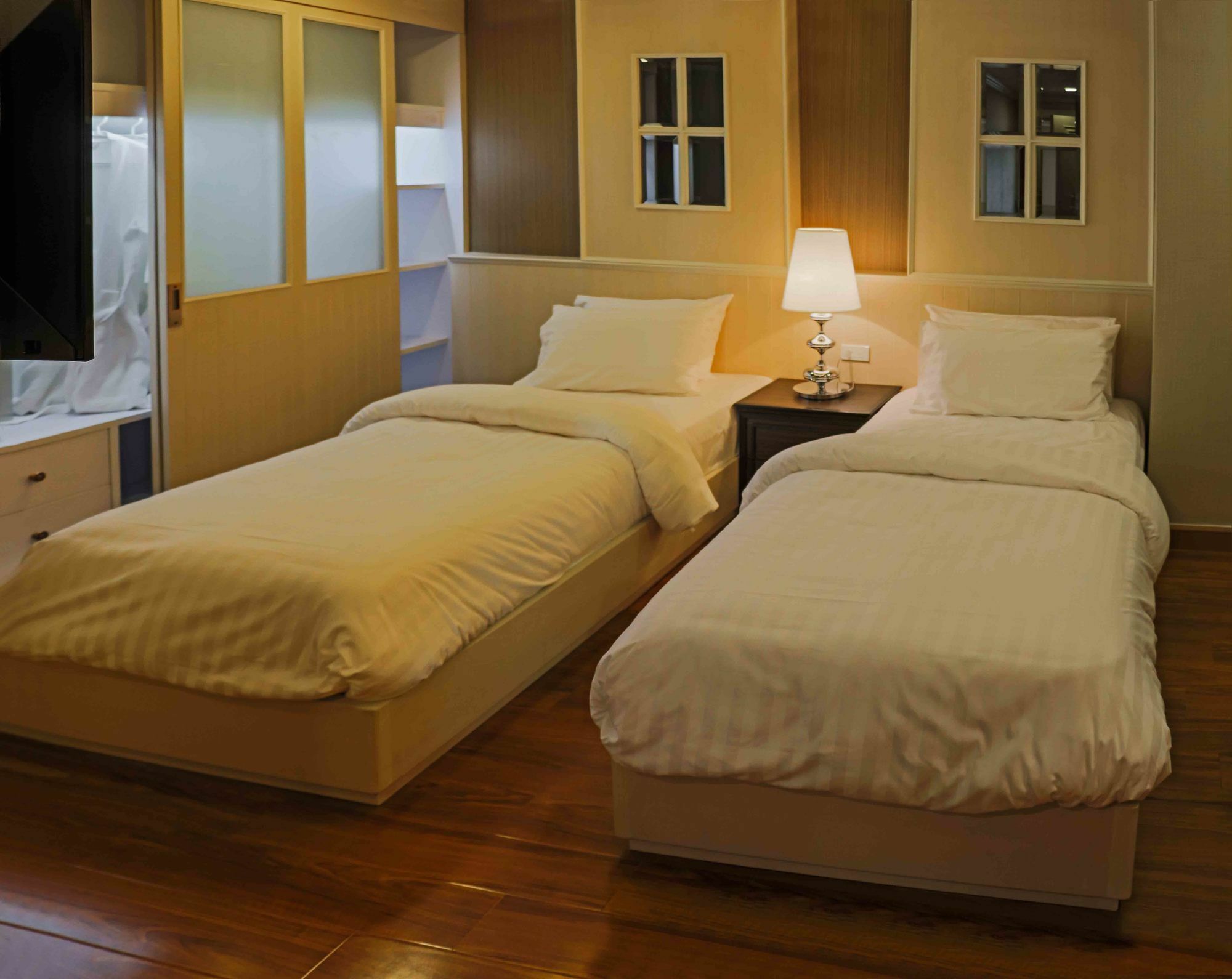 Aspira Hana Executive Apartment Thonglor Bangkok Buitenkant foto